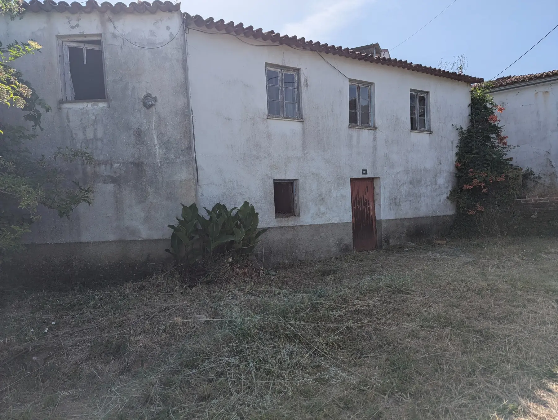 Existing two-storey façade