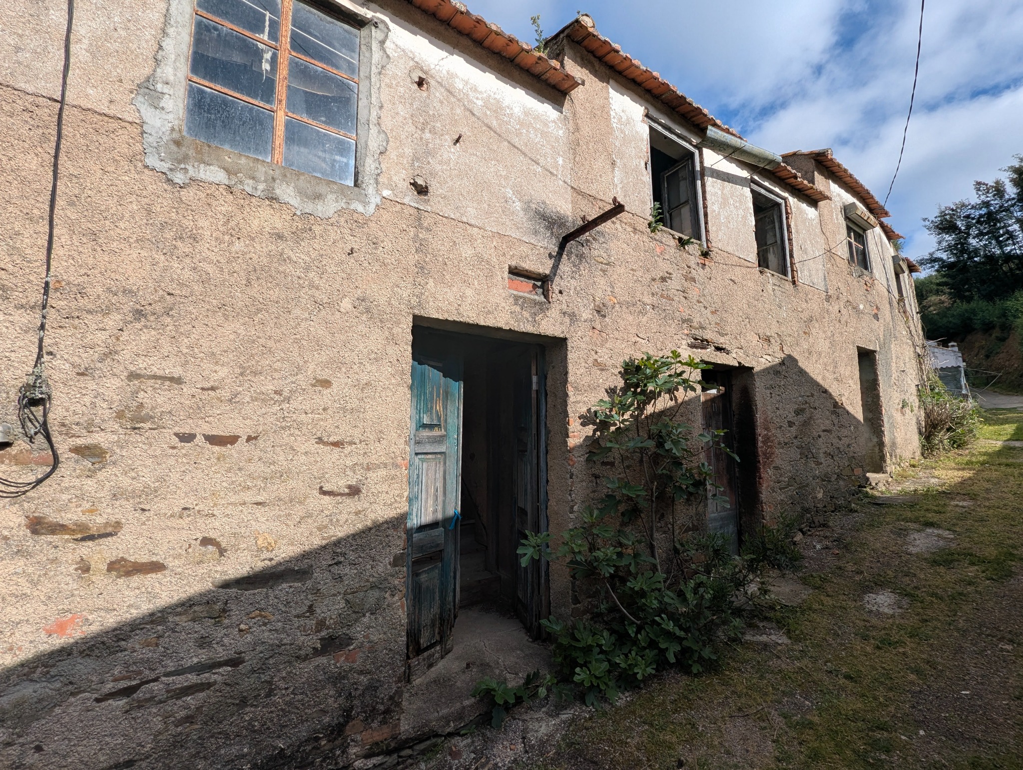 Doors and upper windows of the ruins