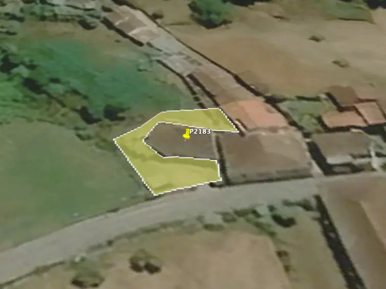Logradouro and plot boundary